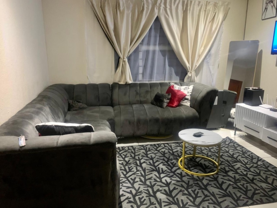 2 Bedroom Property for Sale in Vanderbijlpark CE 4 Gauteng