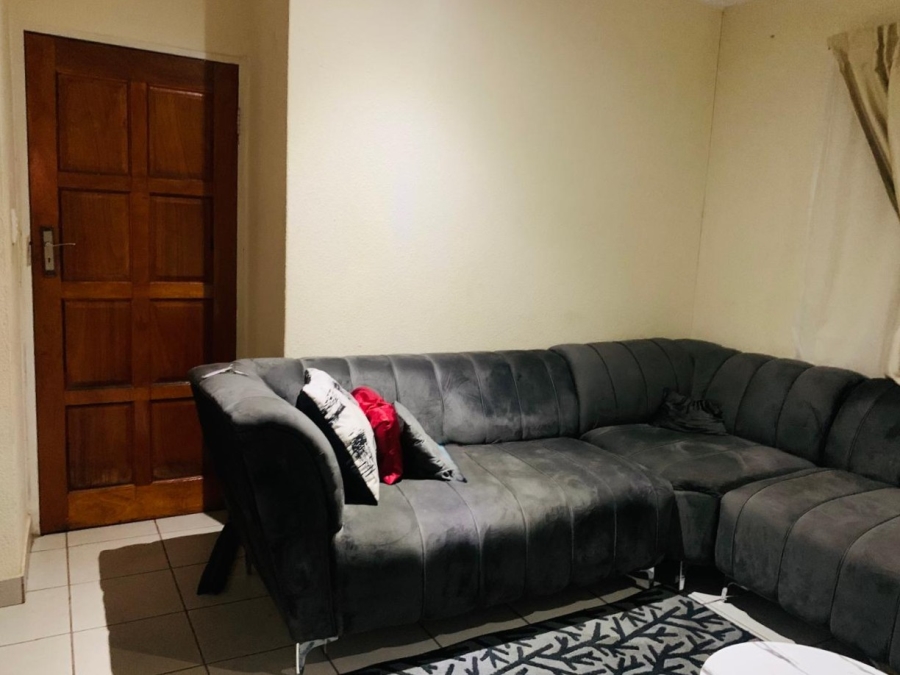 2 Bedroom Property for Sale in Vanderbijlpark CE 4 Gauteng