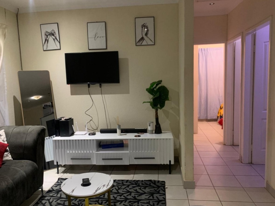 2 Bedroom Property for Sale in Vanderbijlpark CE 4 Gauteng