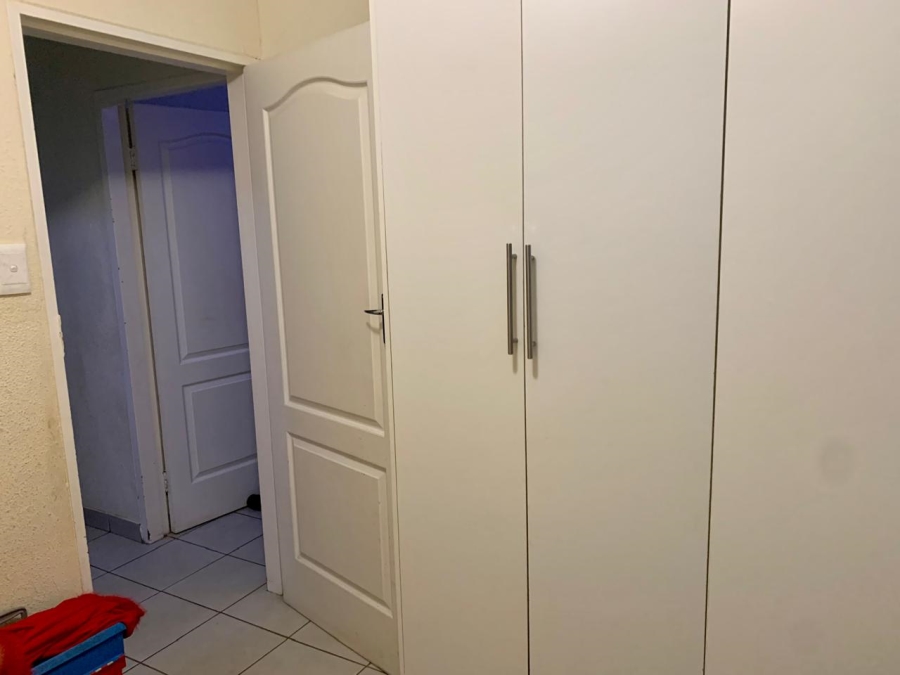 2 Bedroom Property for Sale in Vanderbijlpark CE 4 Gauteng