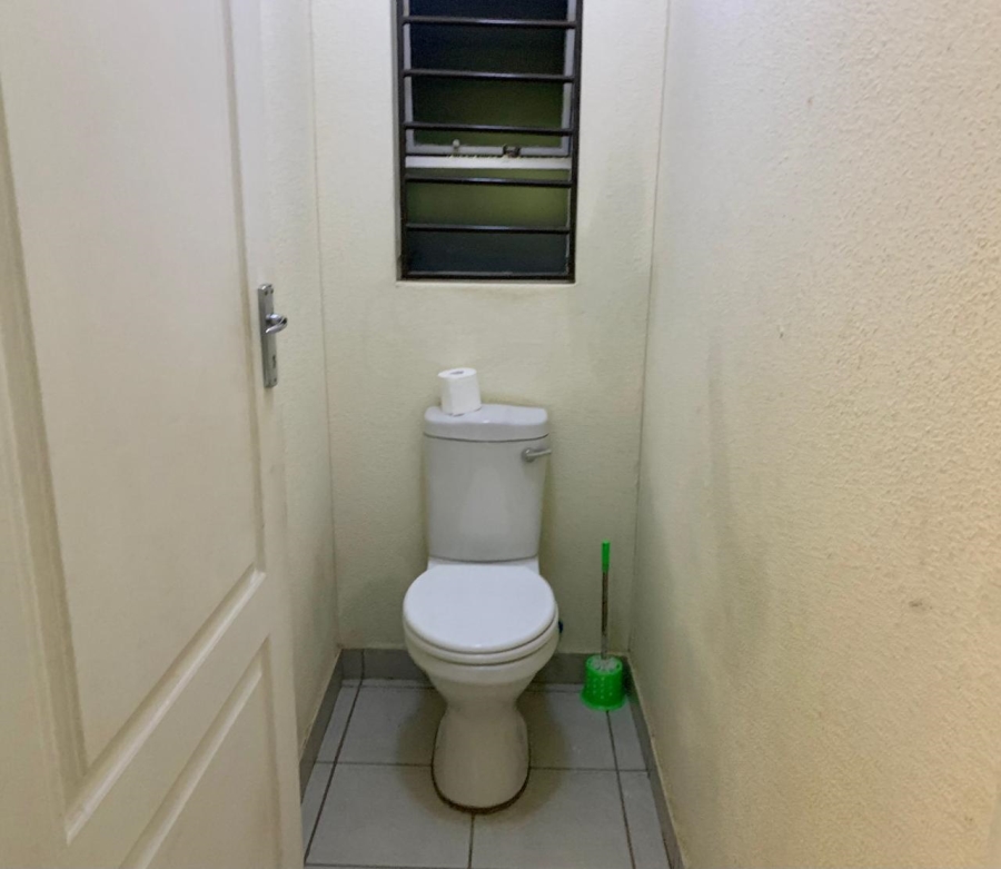 2 Bedroom Property for Sale in Vanderbijlpark CE 4 Gauteng