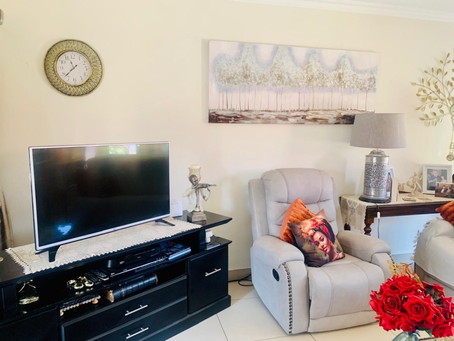 2 Bedroom Property for Sale in Jordaan Park Gauteng