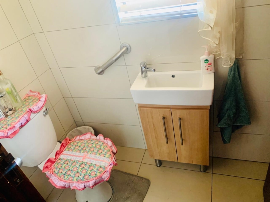 2 Bedroom Property for Sale in Jordaan Park Gauteng