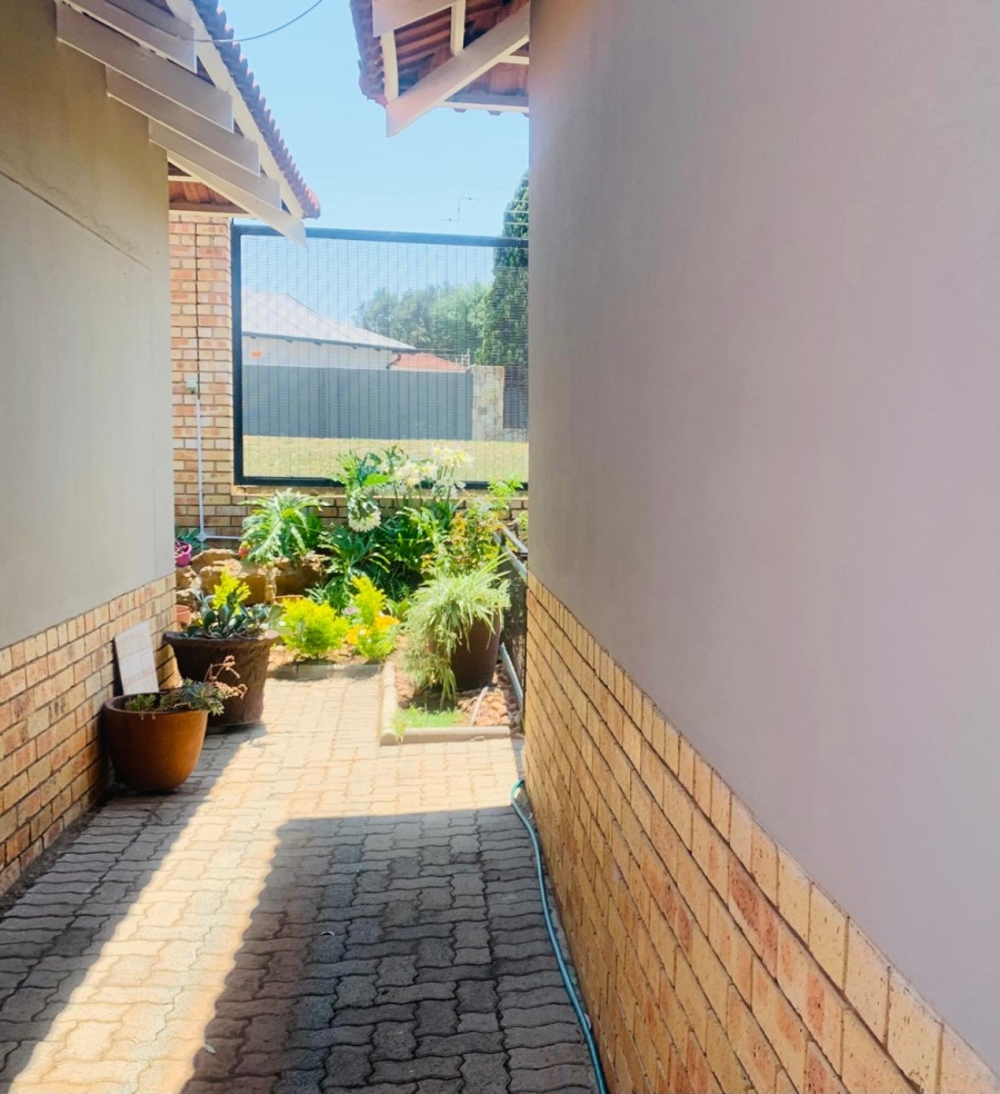 2 Bedroom Property for Sale in Jordaan Park Gauteng