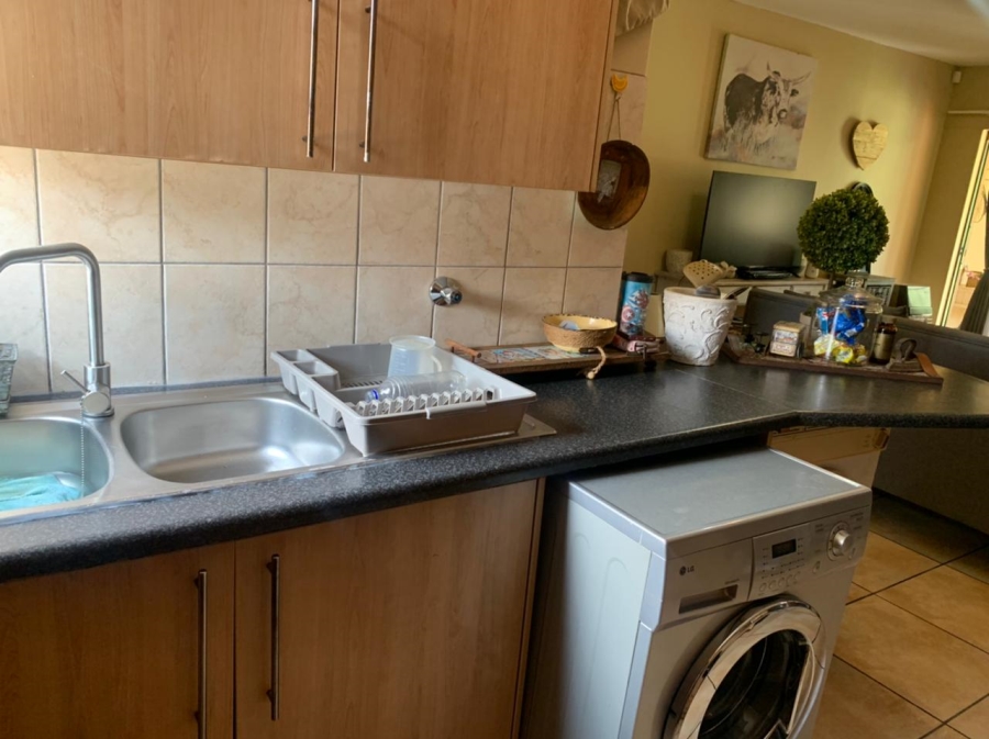 2 Bedroom Property for Sale in Heidelberg Gauteng