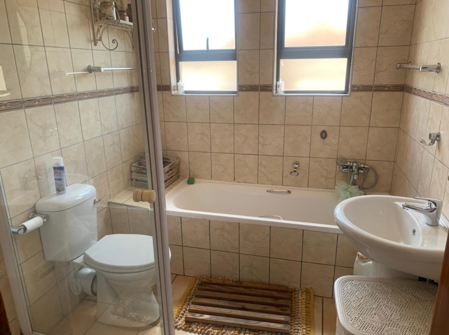 2 Bedroom Property for Sale in Heidelberg Gauteng