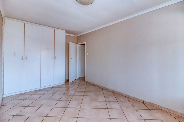 1 Bedroom Property for Sale in Krugersrus Gauteng