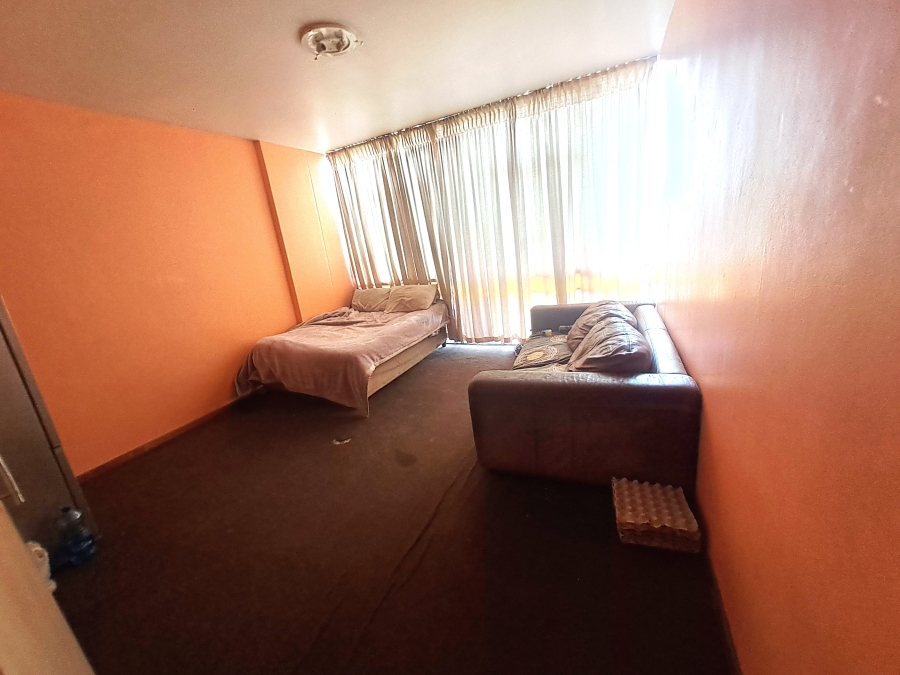 2 Bedroom Property for Sale in Yeoville Gauteng