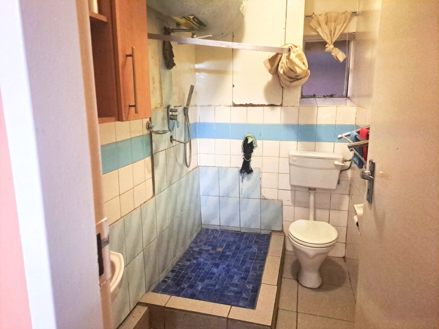 2 Bedroom Property for Sale in Yeoville Gauteng
