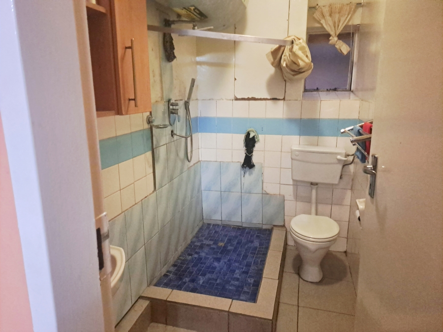 2 Bedroom Property for Sale in Yeoville Gauteng