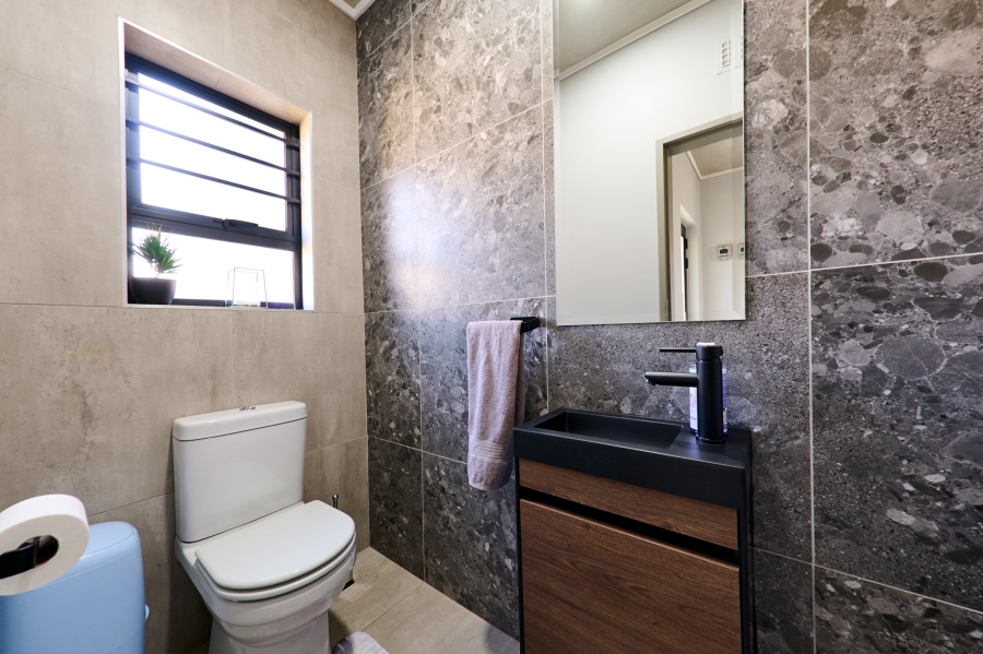 4 Bedroom Property for Sale in Kya Sands Gauteng