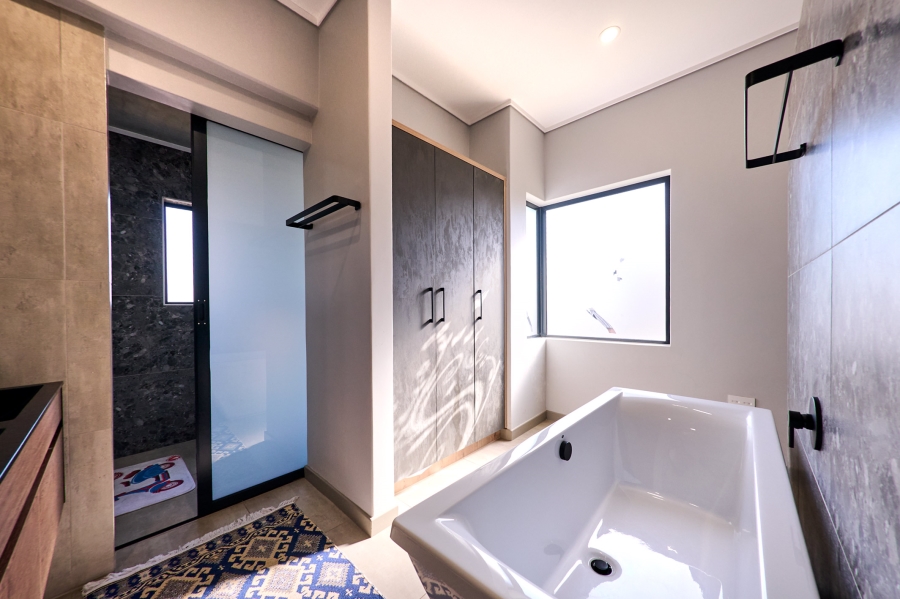 4 Bedroom Property for Sale in Kya Sands Gauteng