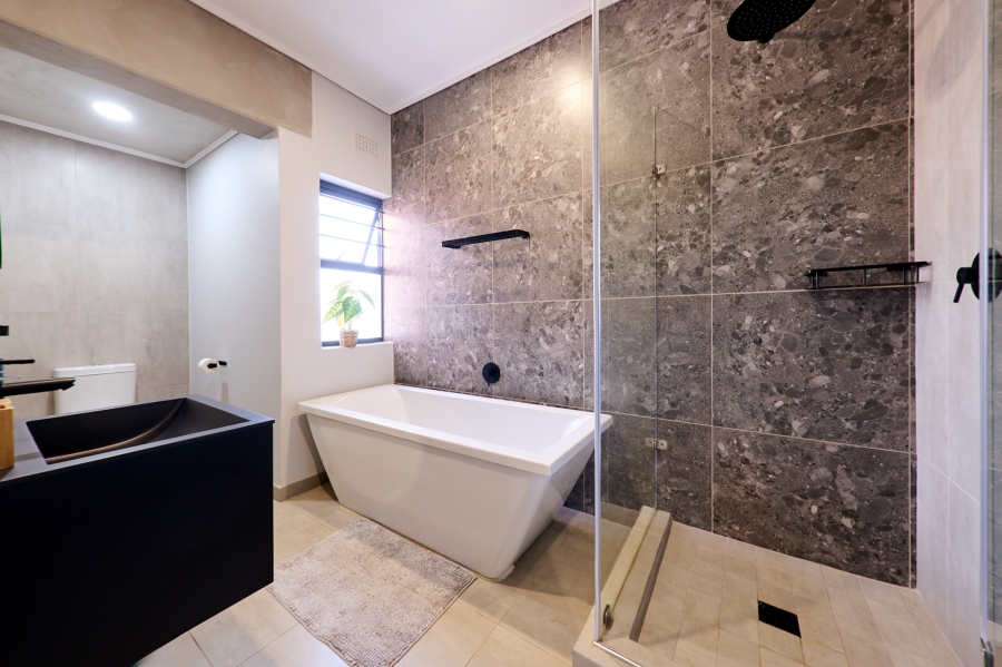 4 Bedroom Property for Sale in Kya Sands Gauteng