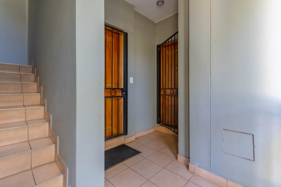 2 Bedroom Property for Sale in Bryanston Gauteng