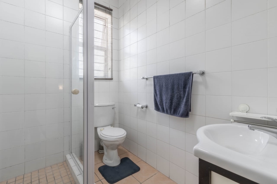 2 Bedroom Property for Sale in Bryanston Gauteng