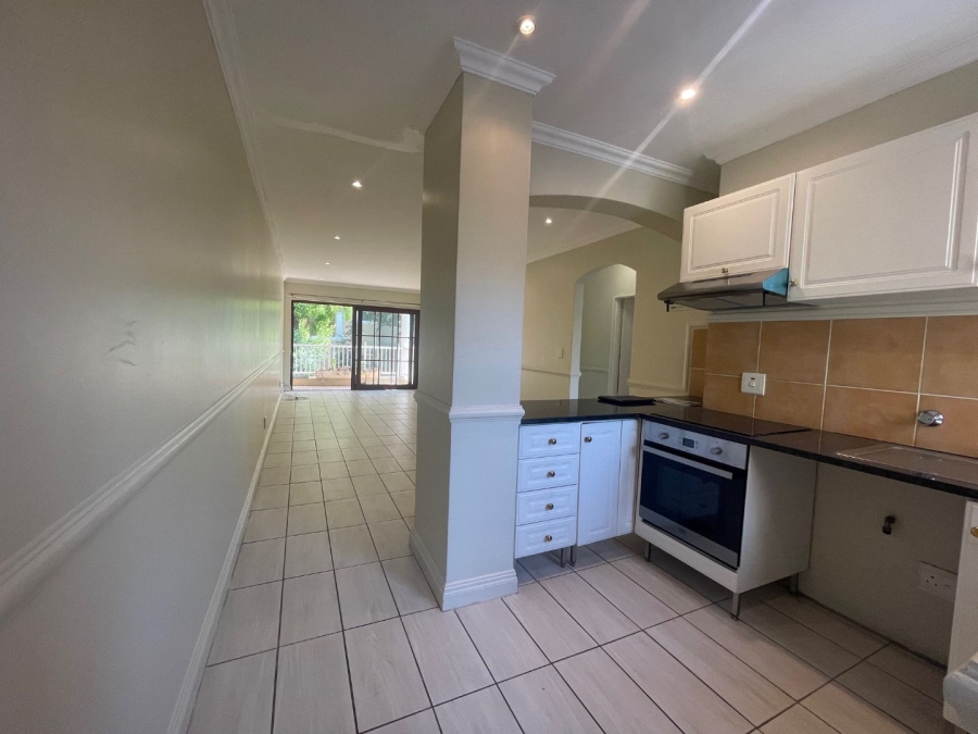 2 Bedroom Property for Sale in Saxonwold Gauteng