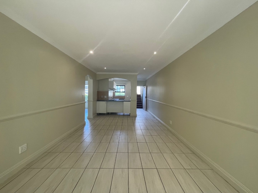 2 Bedroom Property for Sale in Saxonwold Gauteng