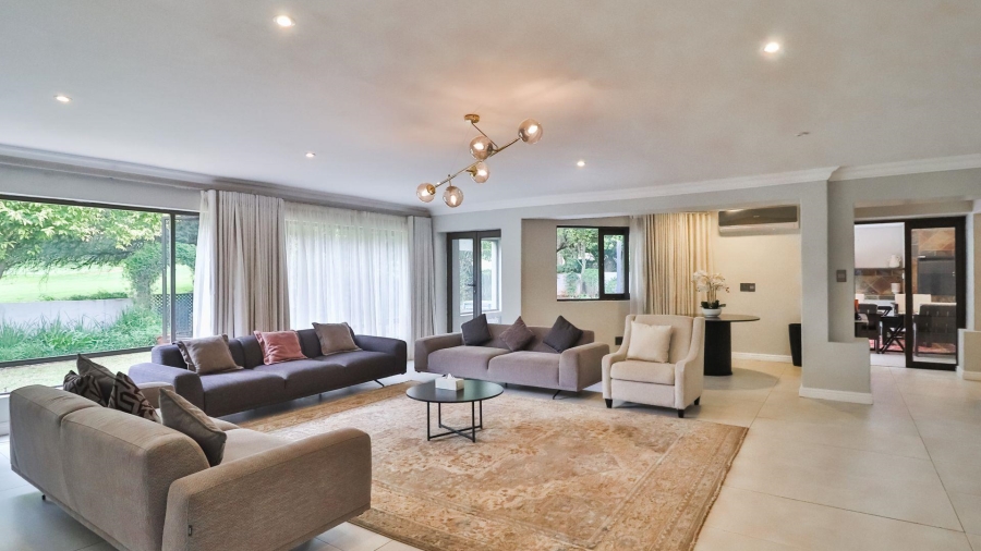 5 Bedroom Property for Sale in Woodhill Estate Gauteng