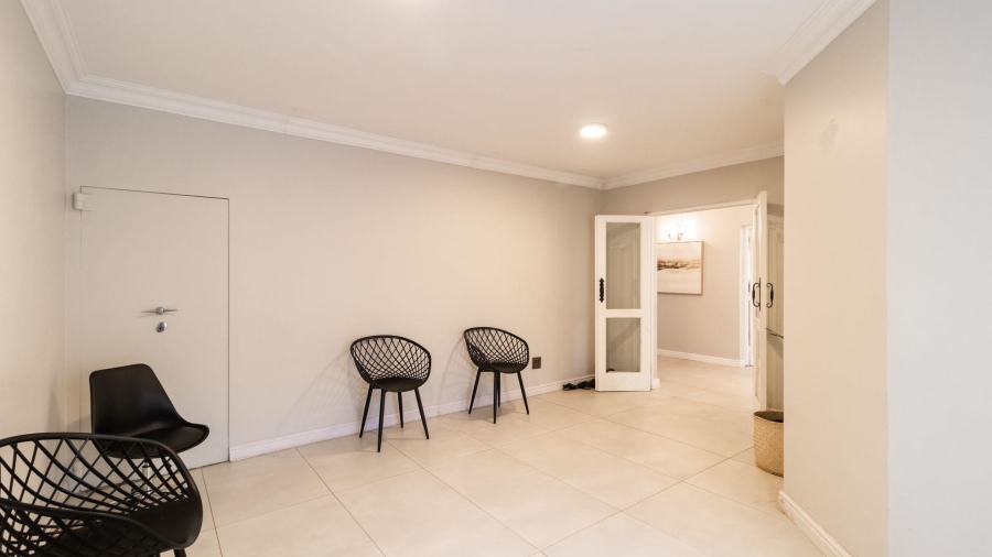 5 Bedroom Property for Sale in Woodhill Estate Gauteng