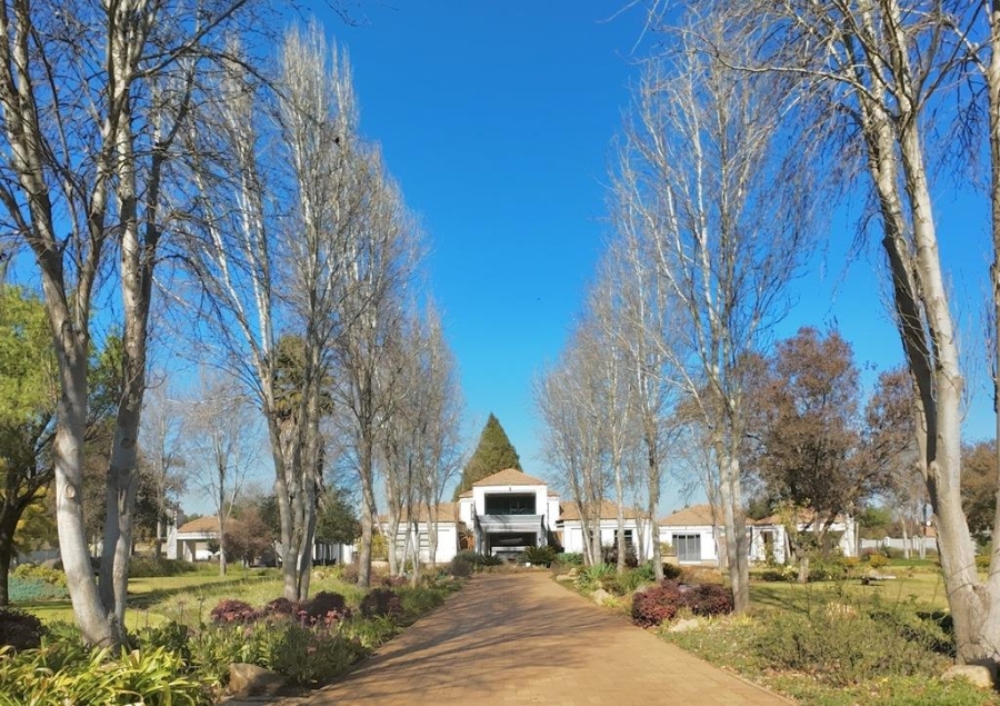 7 Bedroom Property for Sale in Rietvlei View Gauteng