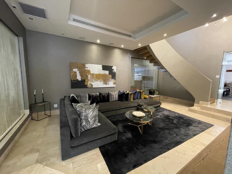 7 Bedroom Property for Sale in Rietvlei View Gauteng