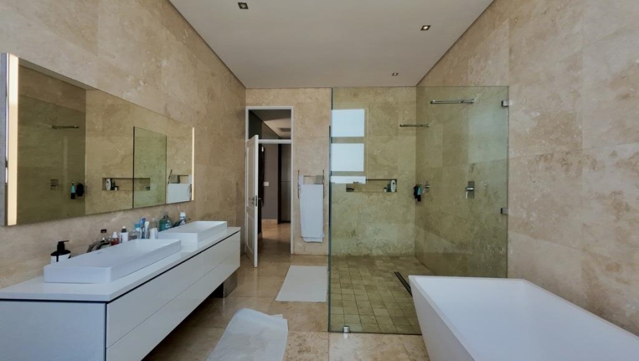7 Bedroom Property for Sale in Rietvlei View Gauteng