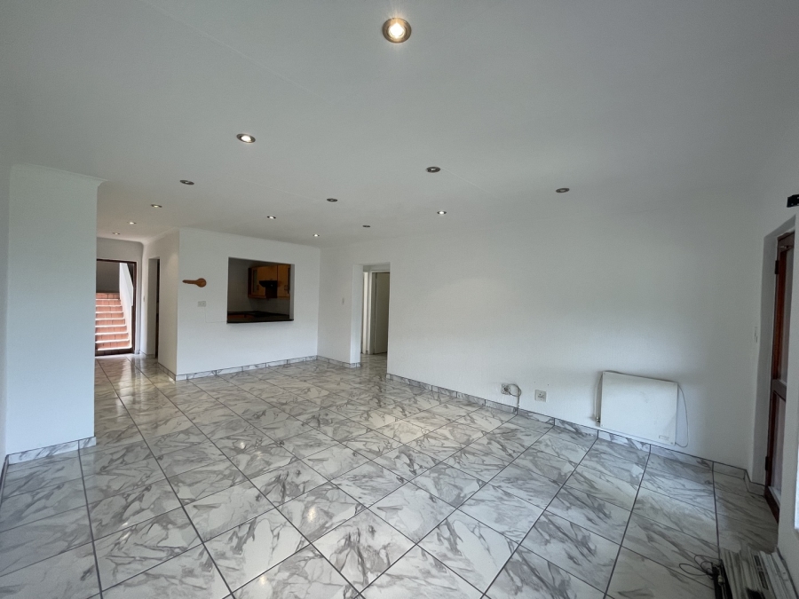2 Bedroom Property for Sale in Bassonia Gauteng