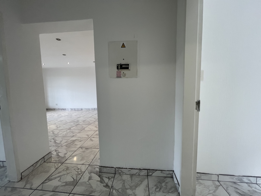 2 Bedroom Property for Sale in Bassonia Gauteng