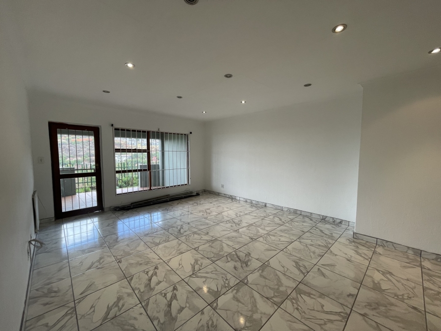 2 Bedroom Property for Sale in Bassonia Gauteng