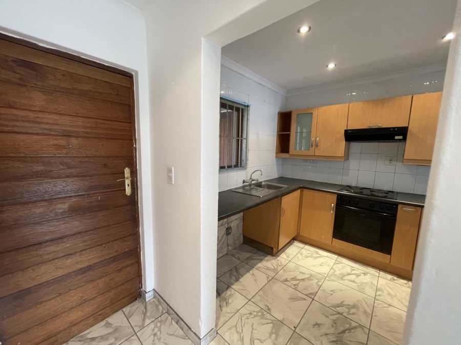 2 Bedroom Property for Sale in Bassonia Gauteng
