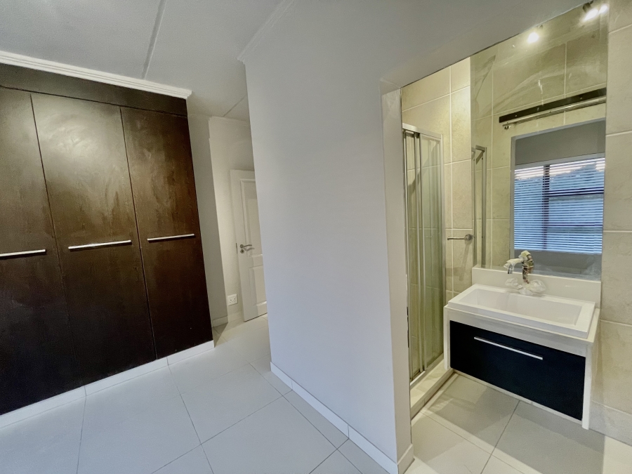 2 Bedroom Property for Sale in Glenvista Gauteng