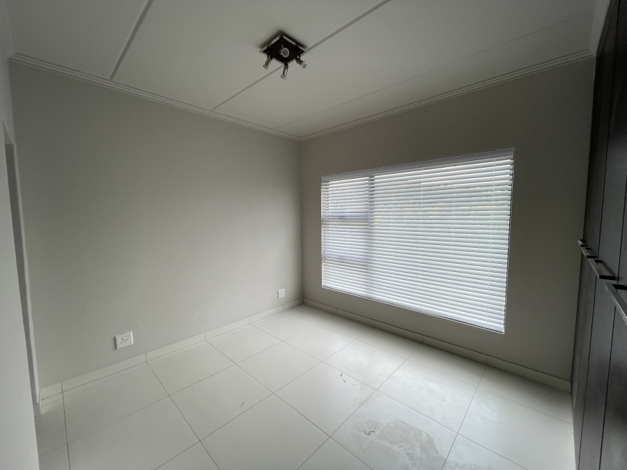 2 Bedroom Property for Sale in Glenvista Gauteng