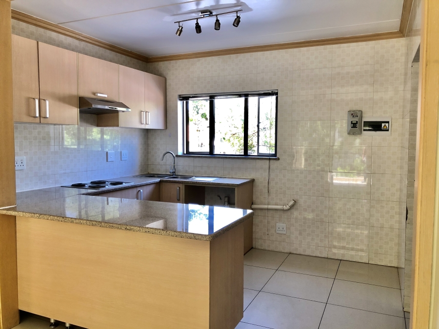 2 Bedroom Property for Sale in Noordwyk Gauteng