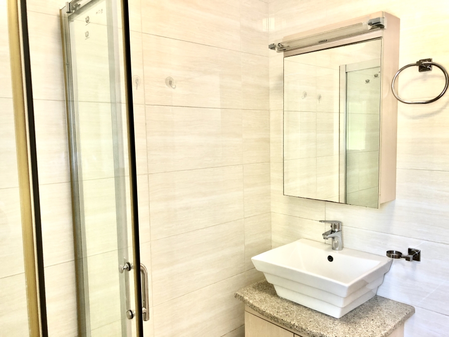 2 Bedroom Property for Sale in Noordwyk Gauteng