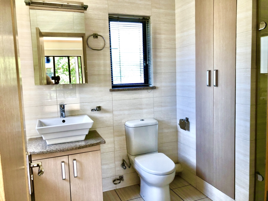 2 Bedroom Property for Sale in Noordwyk Gauteng