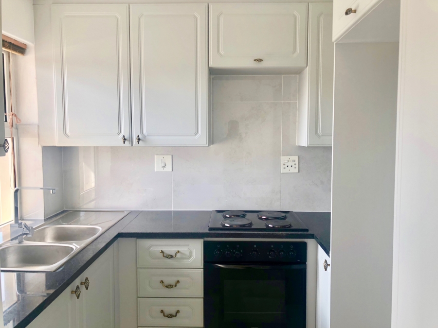 1 Bedroom Property for Sale in Illovo Gauteng