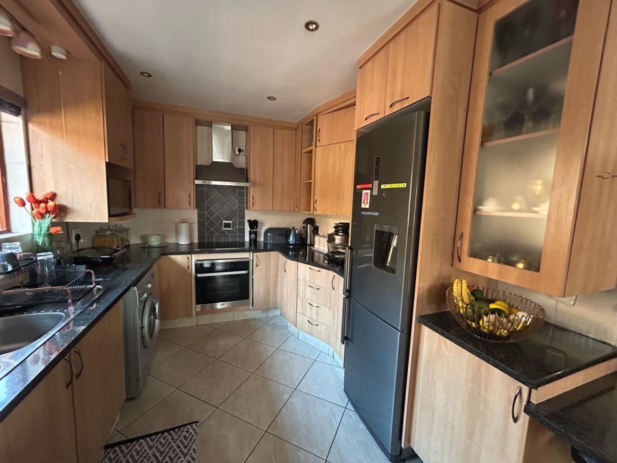 3 Bedroom Property for Sale in Dunnottar Gauteng