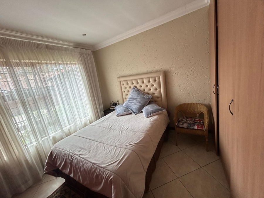 3 Bedroom Property for Sale in Dunnottar Gauteng