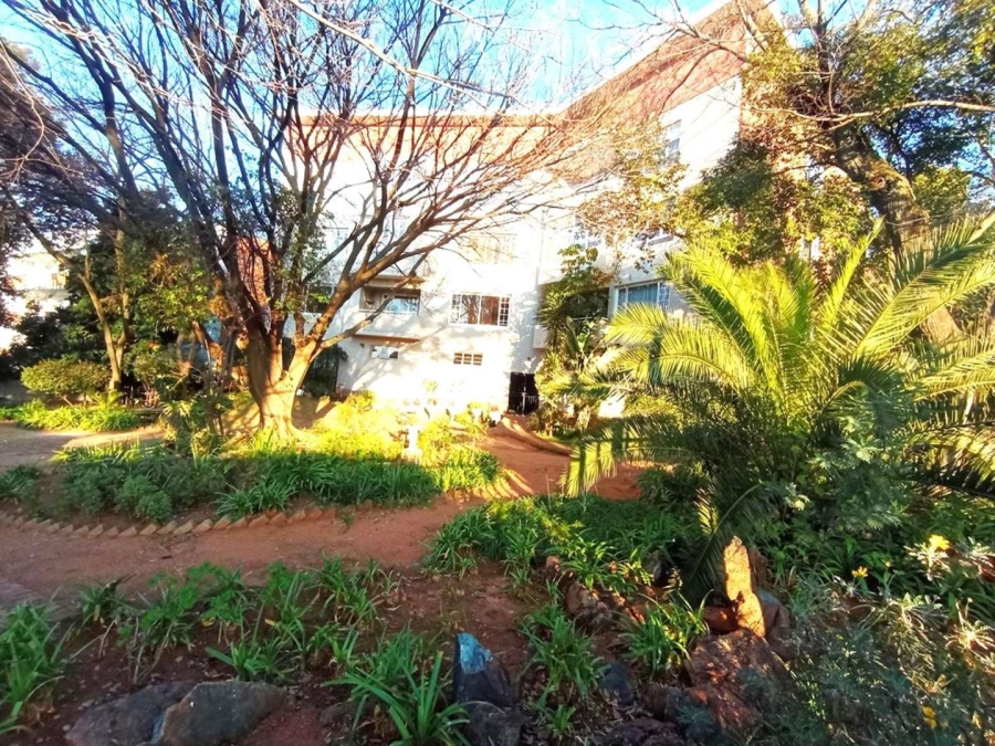 2 Bedroom Property for Sale in Illovo Gauteng