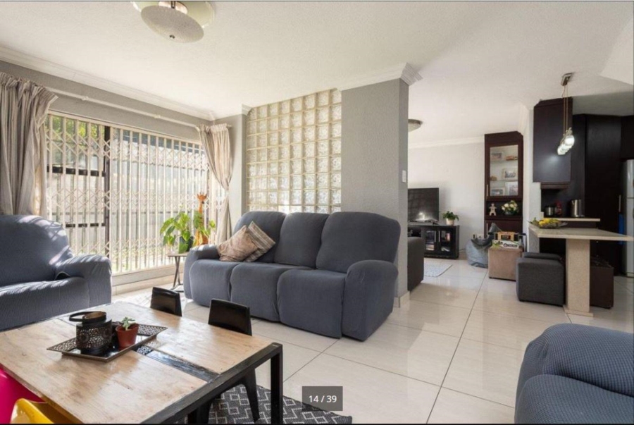 3 Bedroom Property for Sale in Bassonia Gauteng