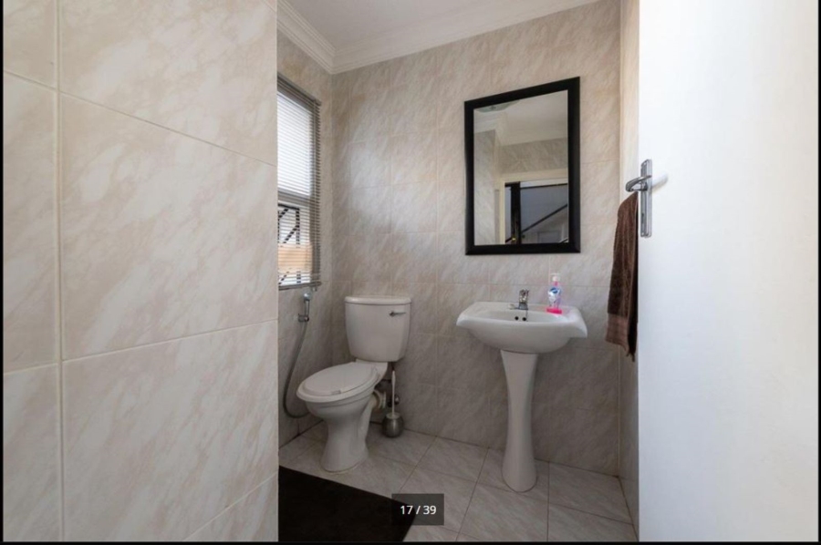 3 Bedroom Property for Sale in Bassonia Gauteng