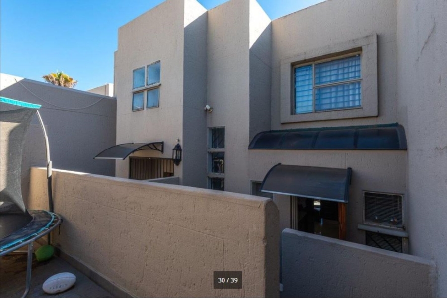 3 Bedroom Property for Sale in Bassonia Gauteng
