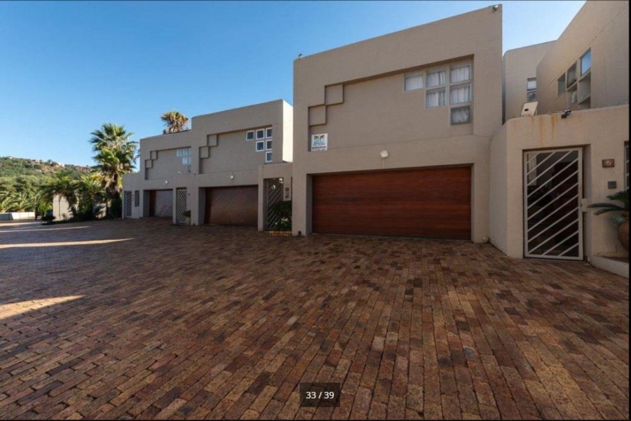 3 Bedroom Property for Sale in Bassonia Gauteng