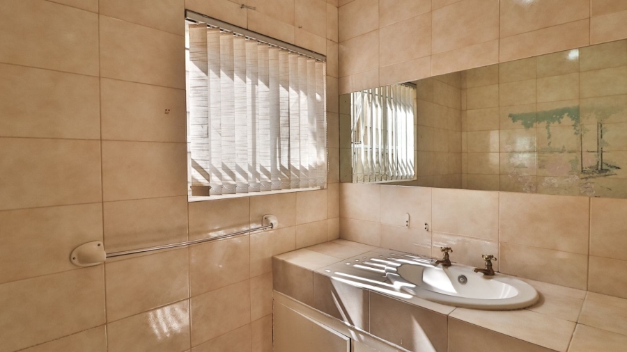 3 Bedroom Property for Sale in Savoy Estate Gauteng