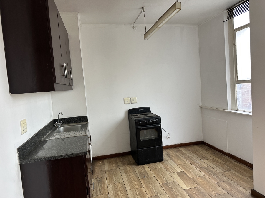 1 Bedroom Property for Sale in Johannesburg Central Gauteng
