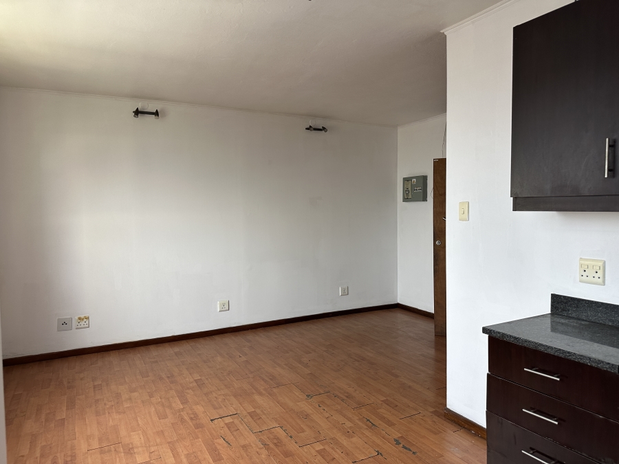 1 Bedroom Property for Sale in Johannesburg Central Gauteng