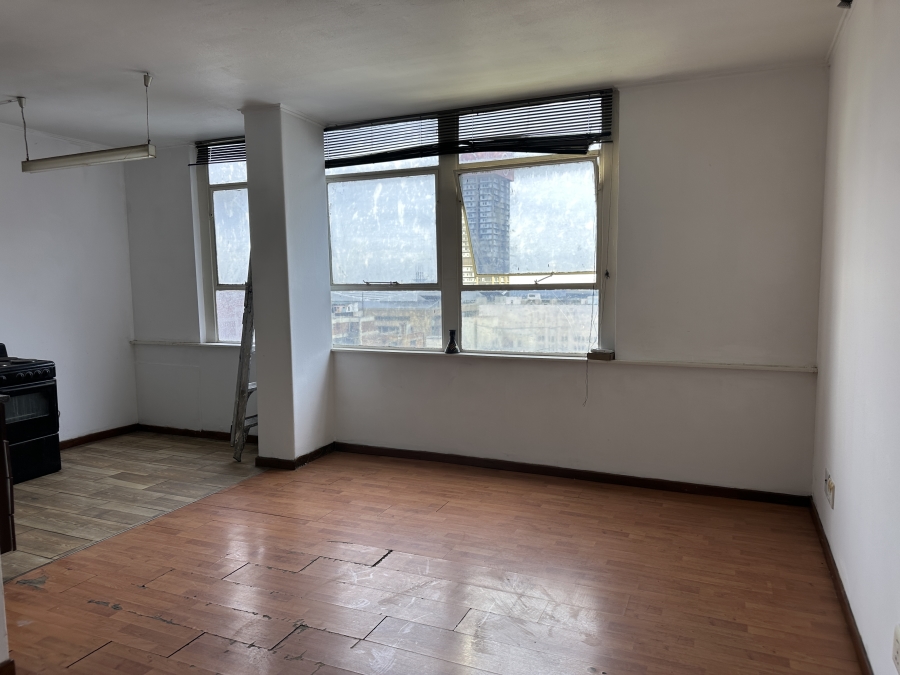1 Bedroom Property for Sale in Johannesburg Central Gauteng