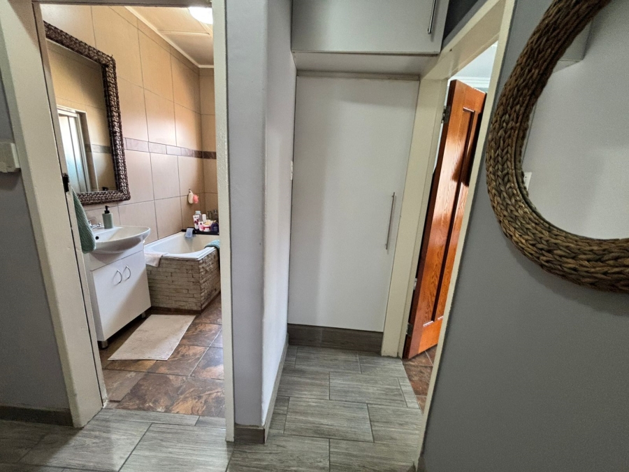 3 Bedroom Property for Sale in Comet Gauteng