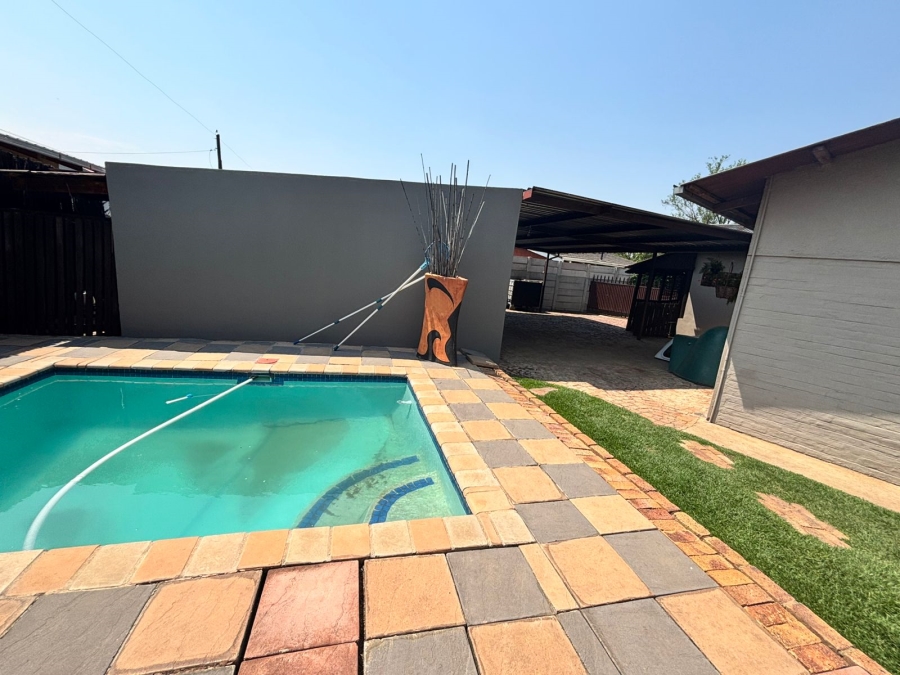 3 Bedroom Property for Sale in Comet Gauteng