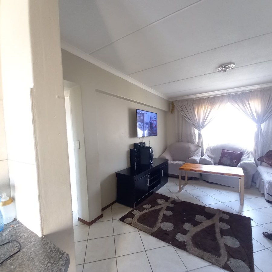 2 Bedroom Property for Sale in Terenure Gauteng